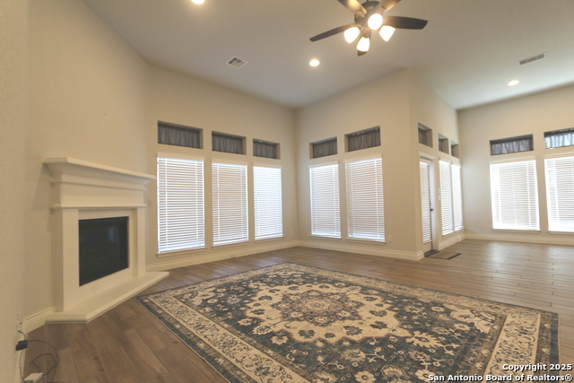 Image 6 of 59 For 2965 Grove Way