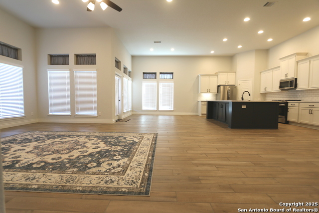 Image 9 of 59 For 2965 Grove Way