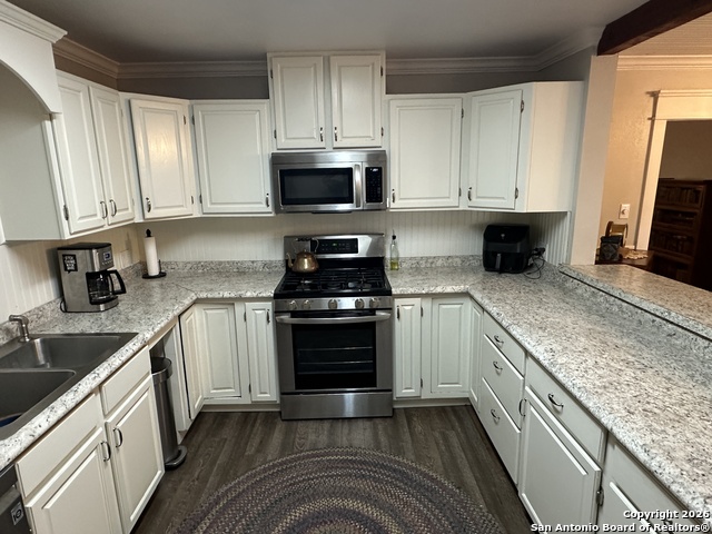 Listing photo id 26 for 11739 County Road 401