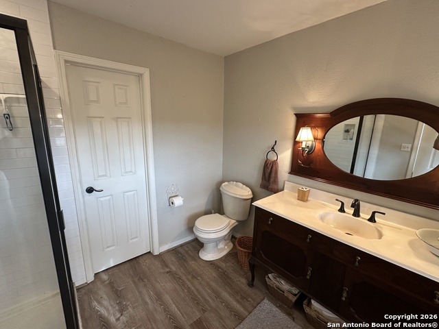 Listing photo id 35 for 11739 County Road 401