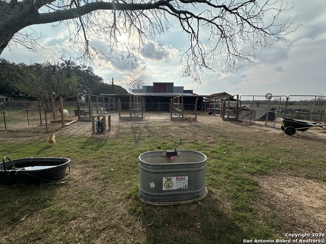 Listing photo id 59 for 11739 County Road 401