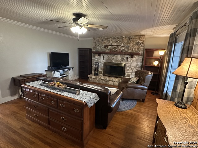 Listing photo id 5 for 11739 County Road 401