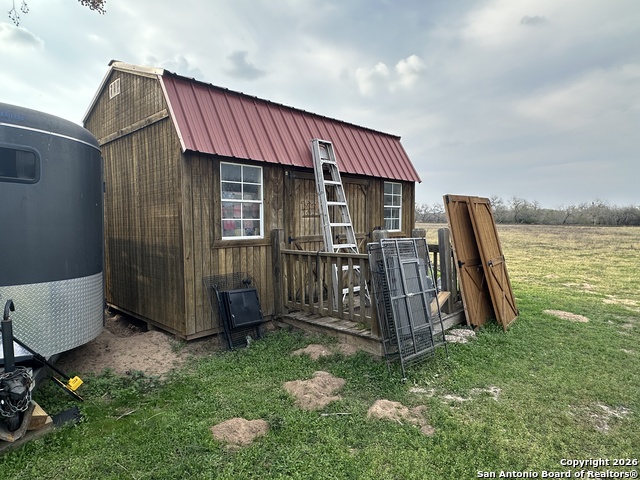 Listing photo id 71 for 11739 County Road 401