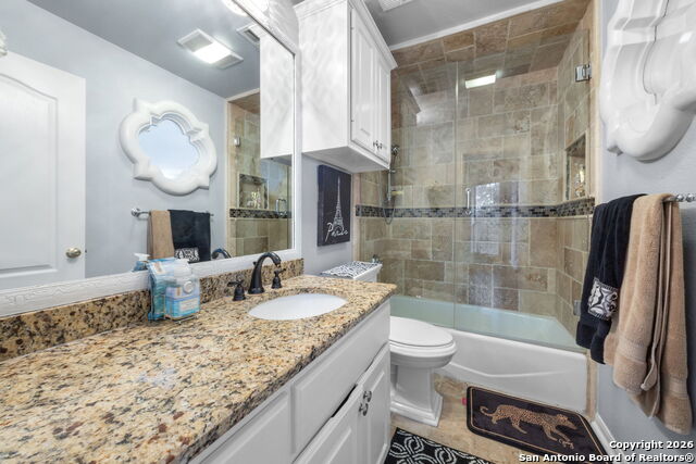 Image 24 of 38 For 35 Galleria  