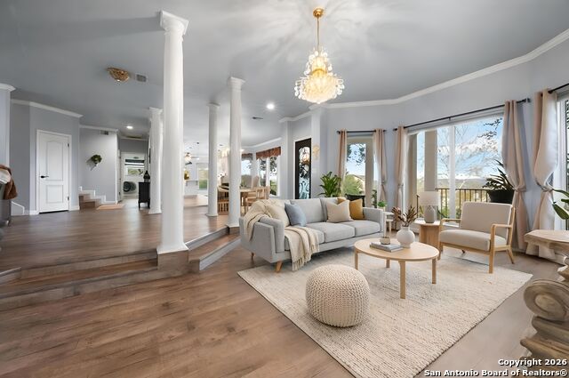 Image 6 of 38 For 35 Galleria  