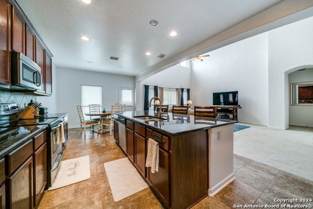 Image 11 of 24 For 3113 Cameron River