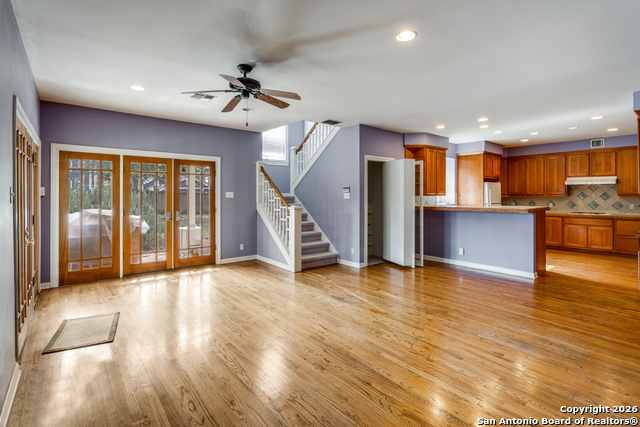 Image 8 of 25 For 120 Alta  