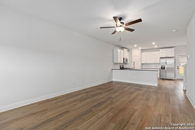 Image 4 of 16 For 9430 Dassler Springs