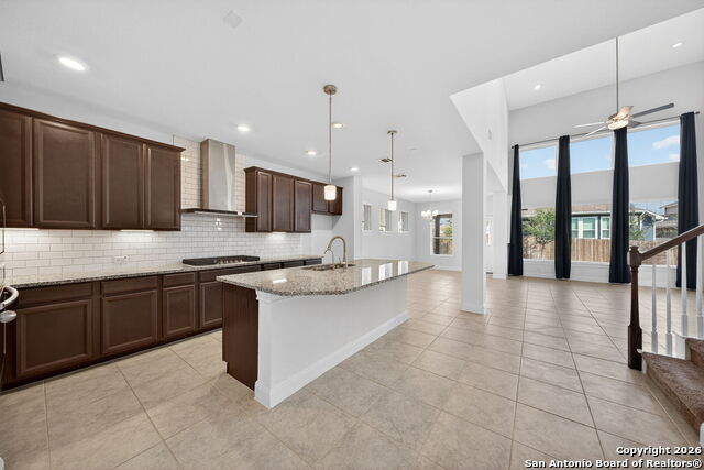 Image 13 of 36 For 12455 Diagon Alley