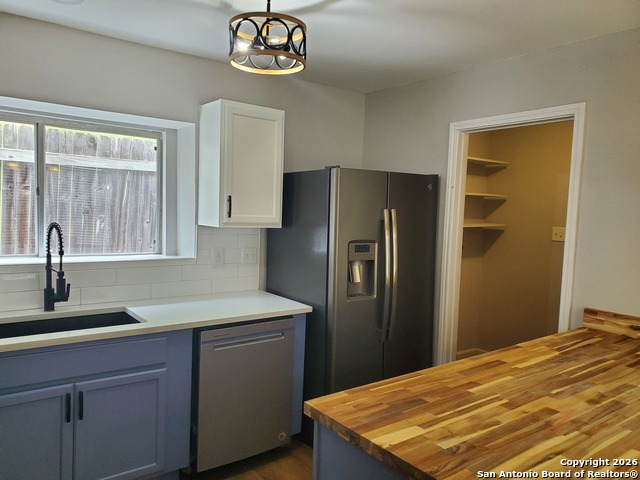 Image 11 of 16 For 7729 Ridge Mist Dr