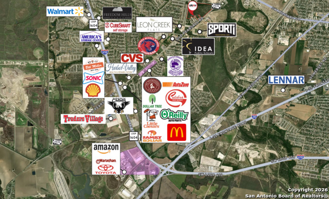 Listing photo id 3 for 5039 Old Pearsall Rd