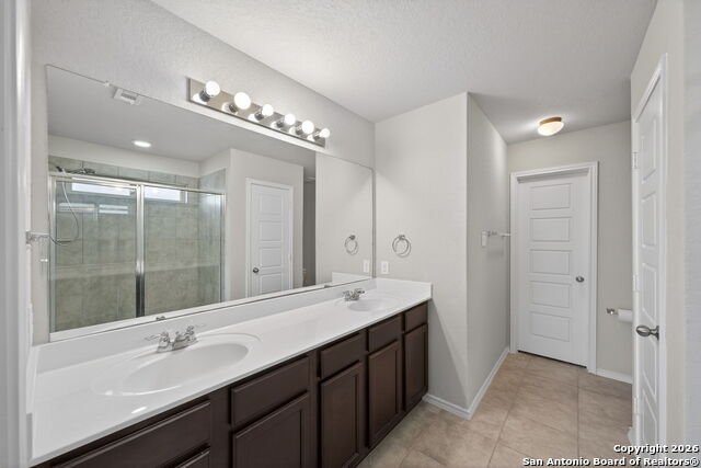 Image 17 of 26 For 7350 Braes Corner