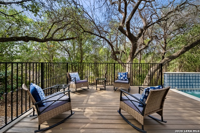 Image 13 of 44 For 215 Canyon Dr