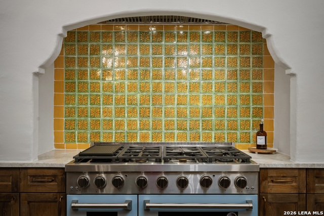 Image 20 of 44 For 215 Canyon Dr