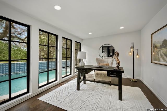 Image 23 of 44 For 215 Canyon Dr