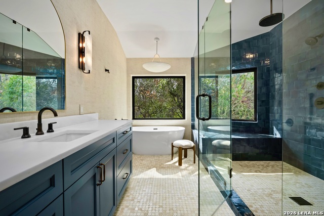 Image 27 of 44 For 215 Canyon Dr