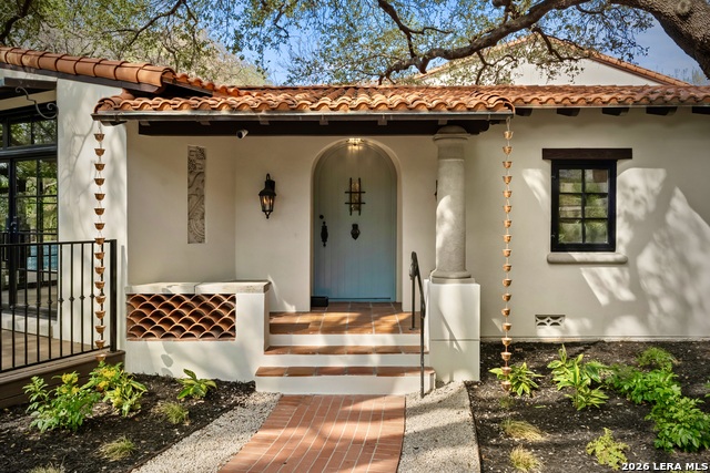 Image 3 of 44 For 215 Canyon Dr