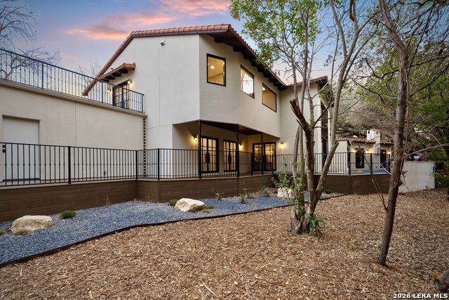 Image 43 of 44 For 215 Canyon Dr