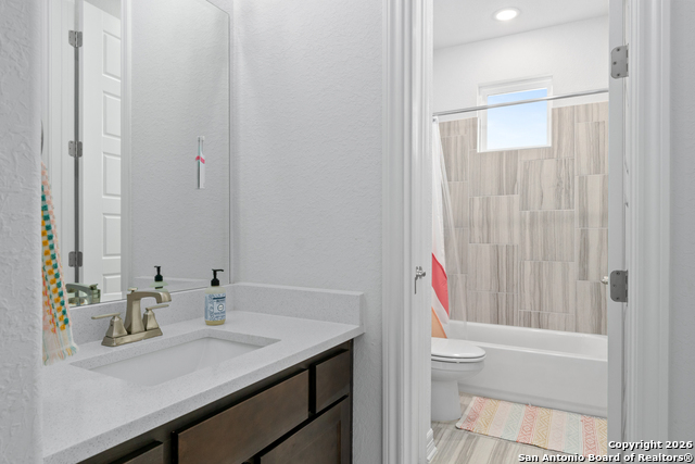 Image 20 of 30 For 8517 Dana Elms