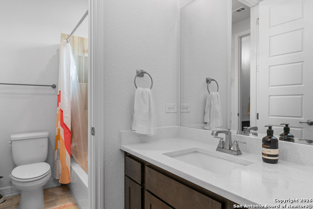 Image 22 of 30 For 8517 Dana Elms