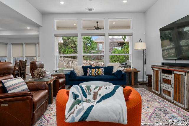 Image 5 of 30 For 8517 Dana Elms