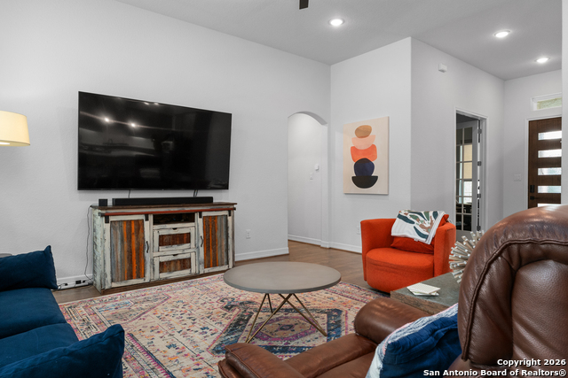 Image 8 of 30 For 8517 Dana Elms