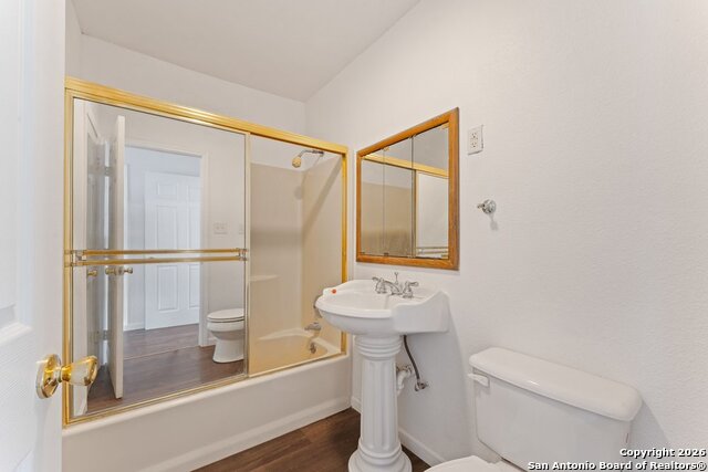 Image 15 of 24 For 710 Darby  