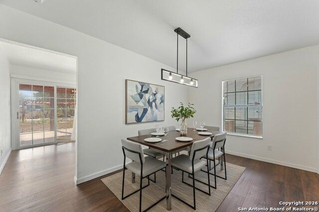 Image 4 of 24 For 710 Darby  