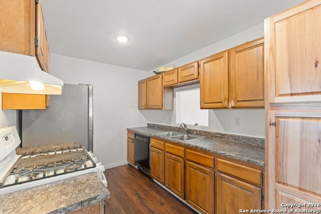 Image 8 of 24 For 710 Darby  