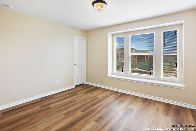 Listing photo id 24 for 691 Anthem Ln