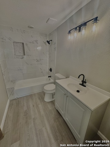 Image 7 of 10 For 323 Juanita  