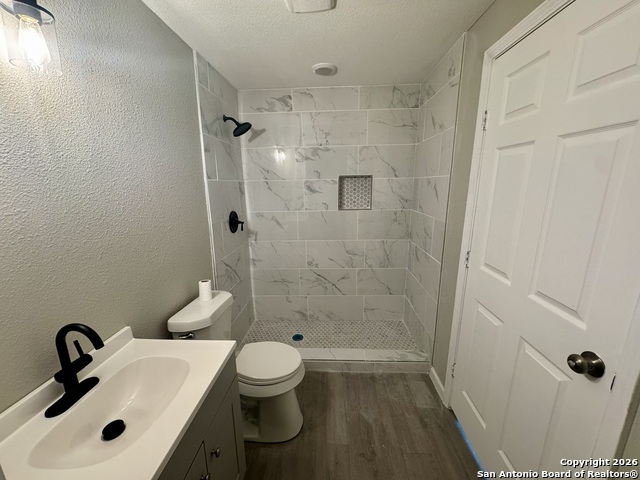 Image 9 of 10 For 323 Juanita  