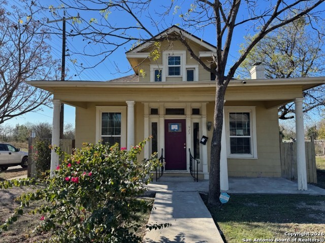 Image 2 of 20 For 923. Saint Anthony