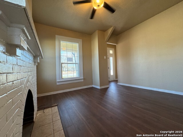 Image 5 of 20 For 923. Saint Anthony