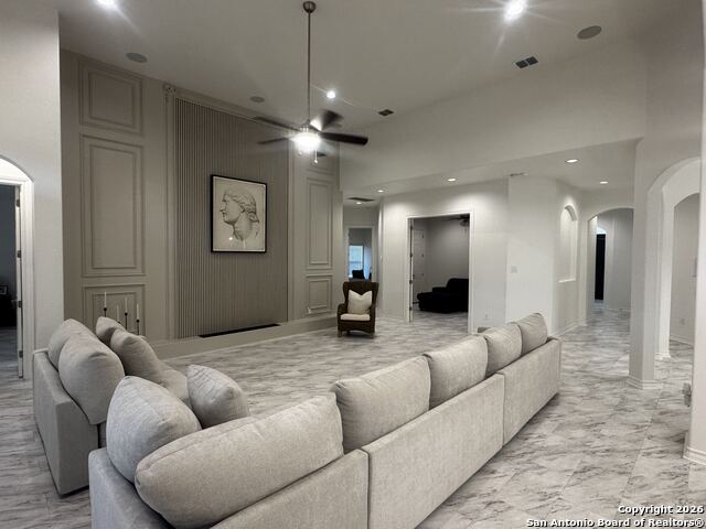 Image 20 of 47 For 1603 Oak Willow