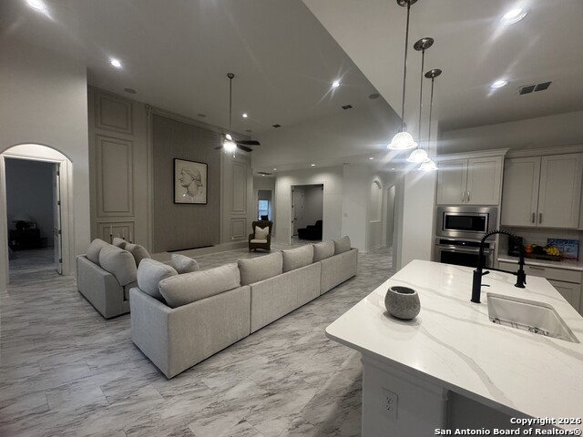 Image 22 of 47 For 1603 Oak Willow