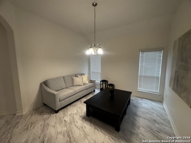 Image 34 of 47 For 1603 Oak Willow