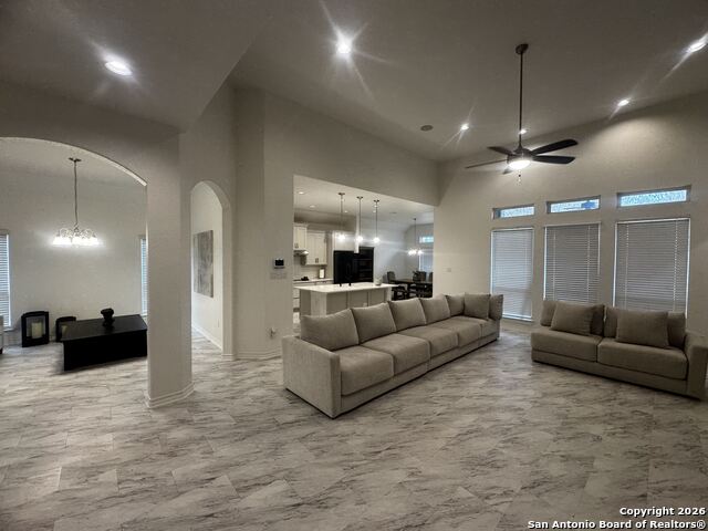 Image 37 of 47 For 1603 Oak Willow