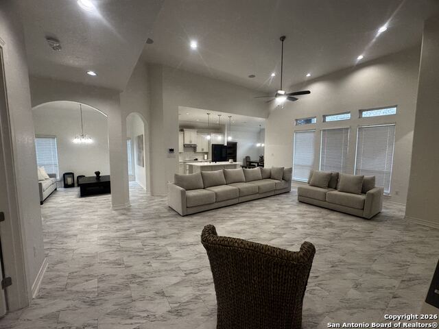 Image 6 of 47 For 1603 Oak Willow