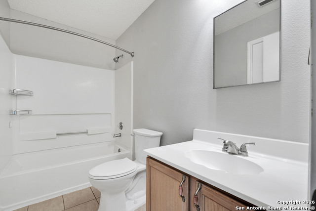 Image 18 of 24 For 3321 Fresno Pl