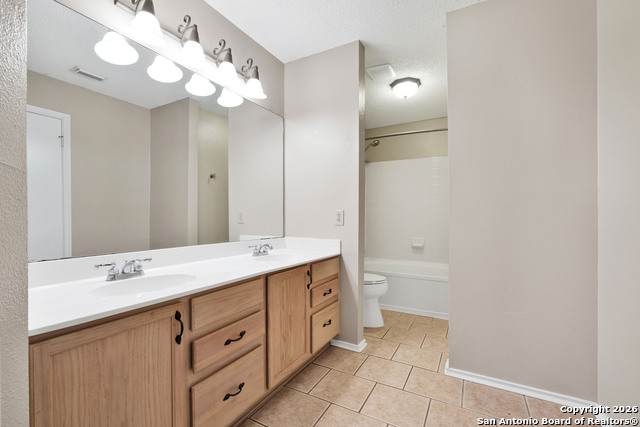 Image 22 of 24 For 3321 Fresno Pl