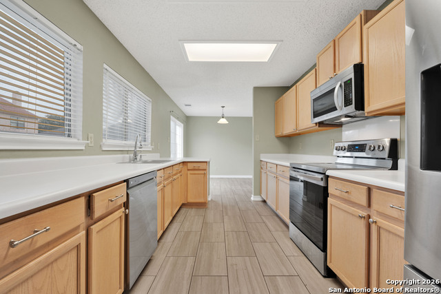 Image 7 of 24 For 3321 Fresno Pl