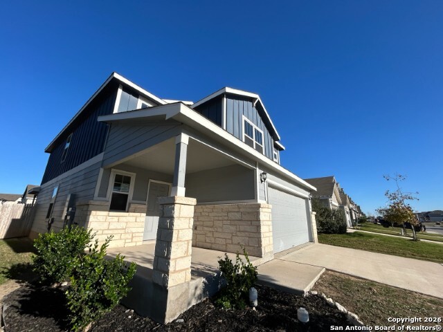 Image 2 of 22 For 4153 Lily Glade