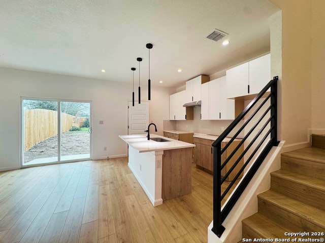 Image 3 of 15 For 1834 Montana