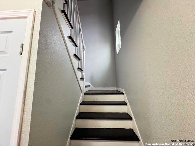 Image 12 of 15 For 2815 Pine S