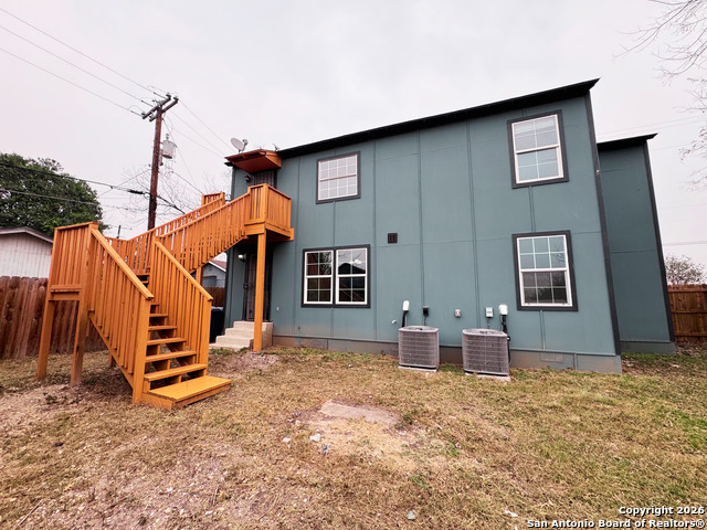 Image 14 of 15 For 2815 Pine S