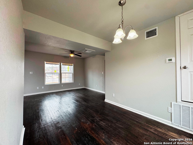 Image 6 of 15 For 2815 Pine S