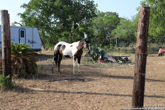 Details for 760-1 N Greytown Rd, St Hedwig, TX 78152