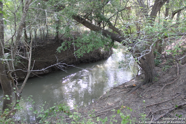 Image 14 of 18 For 760-1 N Greytown Rd