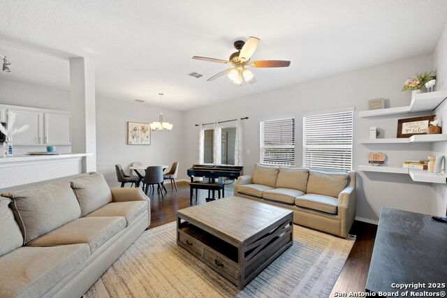 Listing photo id 5 for 27134 Villa Toscana